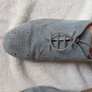 Minelli blue suede shoes